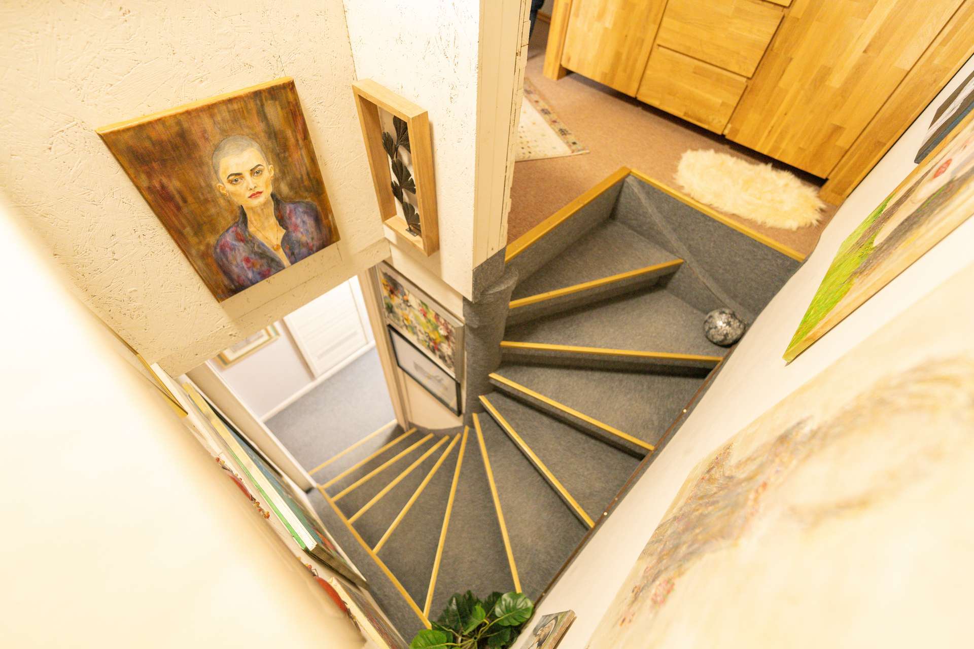 Immobilie in Neustadt bei Coburg - Neue Heizung, neues Bad und schöne Einbauküche! Balkon und Garage! - Bild 4