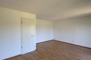 Familienfreundliches Reihenmittelhaus mit Garten und Einbauküche in Düsseldorf-Wittlaer – Nähe ISD** – 40489 Wittlaer, Düsseldorf – Vorschaubild 10