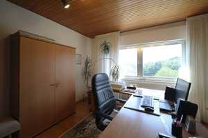 Freistehendes Einfamilienhaus in idyllischer Lage mit traumhaftem Blick ins Grüne – Solingen – Vorschaubild 15