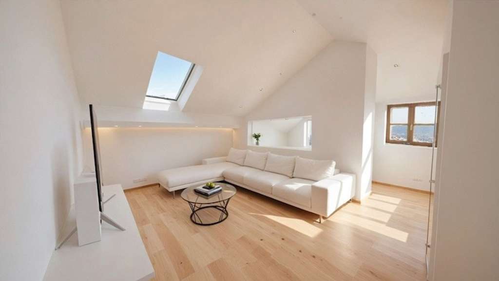 Immobilie in Peißenberg - Erstbezug nach Kernsanierung - Wunderschöne 3 Zimmer-Dachgeschosswohnung - Bild 0