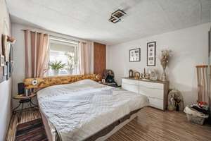 Reihenmittelhaus mit zwei Wohneinheiten, Garten & moderner Energietechnik in Cham – An der Königsbergerstr 35, 93413 Cham – Vorschaubild 7