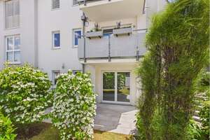 Wunderschöne Wohnung mit großer Terrasse und Garten