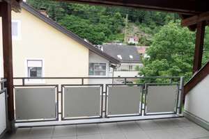 Traumhafte Maisonette-Wohnung mit besten Aussichten, 3,5 Zimmer, neuwertige EBK und Tiefgarage  – Die vollständige Adresse der Immobilie erhältst du vom Anbieter., 79688 Hausen im Wiesental – Vorschaubild 2
