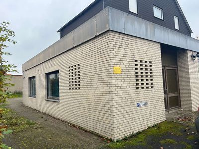 Moderner Gebäudekomplex mit 3 Wohnungen + Gewerbe zum sanieren - 12,5% Rendite möglich