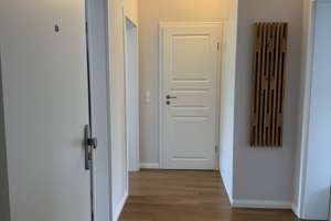 Exklusive, hochwertig möblierte 3-Zimmer-Wohnung mit Sonnenbalkon, Stellplatz und Designermöbeln – Kyffhäuserstraße 19, 40545 Oberkassel, Düsseldorf – Vorschaubild 10