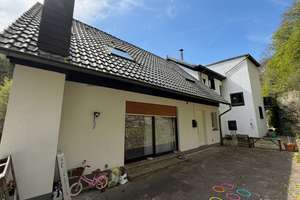 Großzügiges Einfamilienhaus mit großer Garage in ruhiger Lage von Hagen