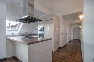 Stilvolle Penthouse-Wohnung – nur wenige Schritte von der Eilenriede entfernt – Die vollständige Adresse der Immobilie erhältst du vom Anbieter., 30163 List, Hannover – Vorschaubild 3