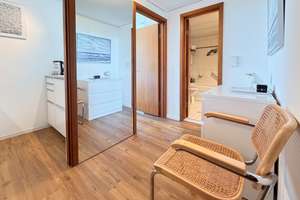 Panoramablick auf die Ostsee -                               Modernisiertes Apartment mit Eckbalkon – Die vollständige Adresse der Immobilie erhältst du vom Anbieter., 23570 Travemünde, Lübeck – Vorschaubild 14