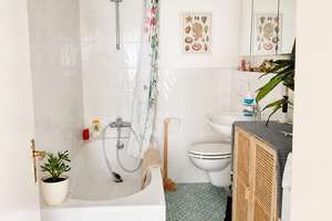 Helle 3 Zimmer-Altbauwohnung mit Balkon und schönen Holzdielen und Gartenmitbenutzung! Lange Gasse – Lange Gasse 16, 86152 Georgs- und Kreuzviertel, Augsburg – Vorschaubild 3