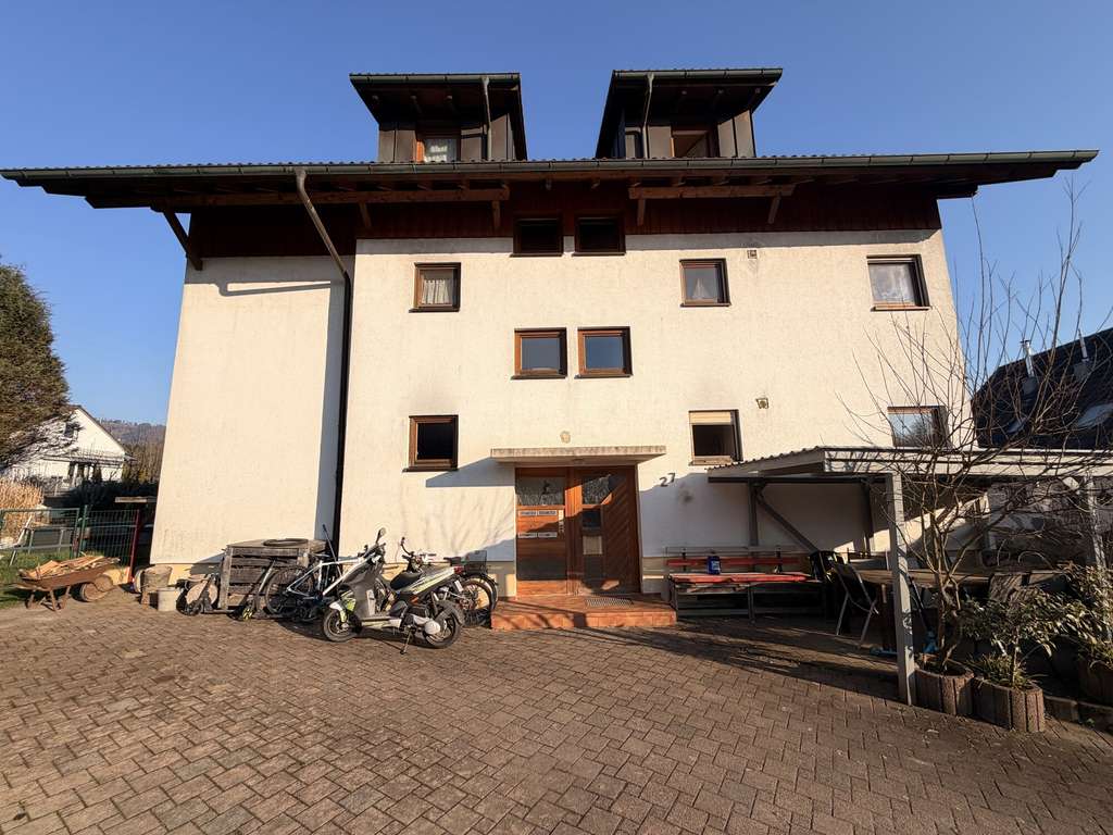 Immobilie in Hasel - STARKES INVESTMENT NÄHE SCHWEIZ! Modernes MFH BJ 2005 mit 3 vermieteten WHG und 1 frei werdende WHG - Bild 1