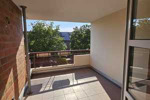 2-Zimmer-Wohnung mit Balkon & Tiefgaragenstellplatz im Stadionviertel-Neuss – Neuss (Rhein-Kreis) – Vorschaubild 3