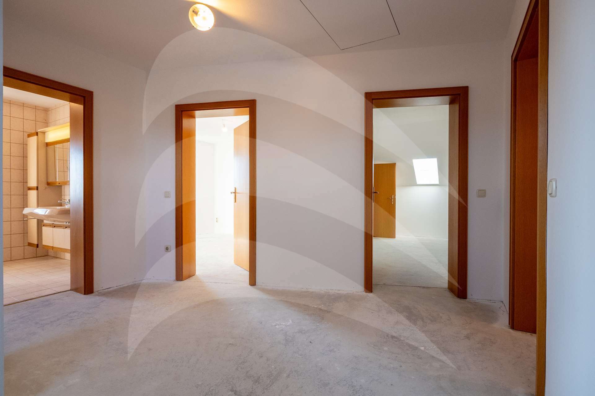 Immobilie in Weihmichl - Einfamilienhaus mit traumhaftem Weitblick - Bild 2