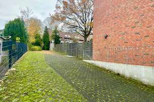 Verklinkertes Reihenmittelhaus in Hanglage – ruhig & stadtnah in Brackwede – Die vollständige Adresse der Immobilie erhältst du vom Anbieter., 33647 Brackwede, Bielefeld – Vorschaubild 2