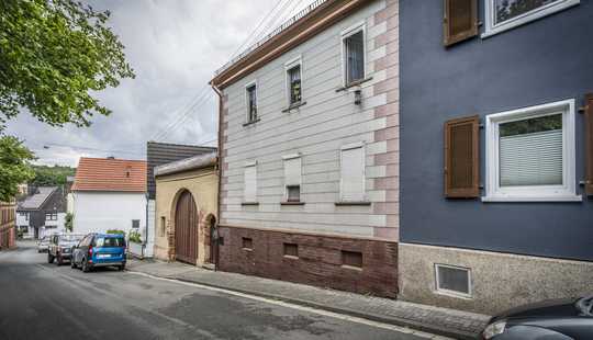 Bild von NEU *Paul & Partner* WOHNEN UND ENTWICKELN! HAUS MIT SCHEUNE AUF GROßZÜGIGEM GRUNDSTÜCK IN RAMBACH!