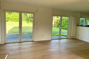 Erstbezug nach Modernisierung – freistehendes Einfamilienhaus mit Garten in ruhiger Sackgassenlage
