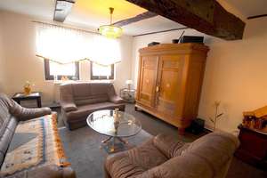 3 Wohnungen oder 5 Apartments: Wohnhaus möbliert, mit Gewerbefläche am Marktplatz in Homberg (Efze)  – Die vollständige Adresse der Immobilie erhältst du vom Anbieter., 34576 Homberg (Efze) – Vorschaubild 16