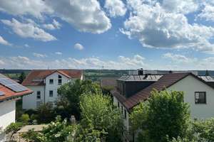 Helle 3,5 Zimmer Wohnung mit Einbauküche,  Balkon – Die vollständige Adresse der Immobilie erhältst du vom Anbieter., 71111 Waldenbuch – Vorschaubild 2
