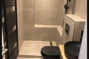 Lebendig wohnen direkt auf der Bergerstraße in Frankfurt: 2-Zimmer-Wohnung im Nordend-Ost – 60316 Nordend-Ost, Frankfurt am Main – Vorschaubild 1