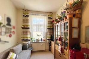 Stuck, Dielen & Licht – Altbau mit Charakter und Renovierungspotenzial für deinen Wohntraum – Die vollständige Adresse der Immobilie erhältst du vom Anbieter., 23554 Sankt Lorenz Nord, Lübeck – Vorschaubild 9