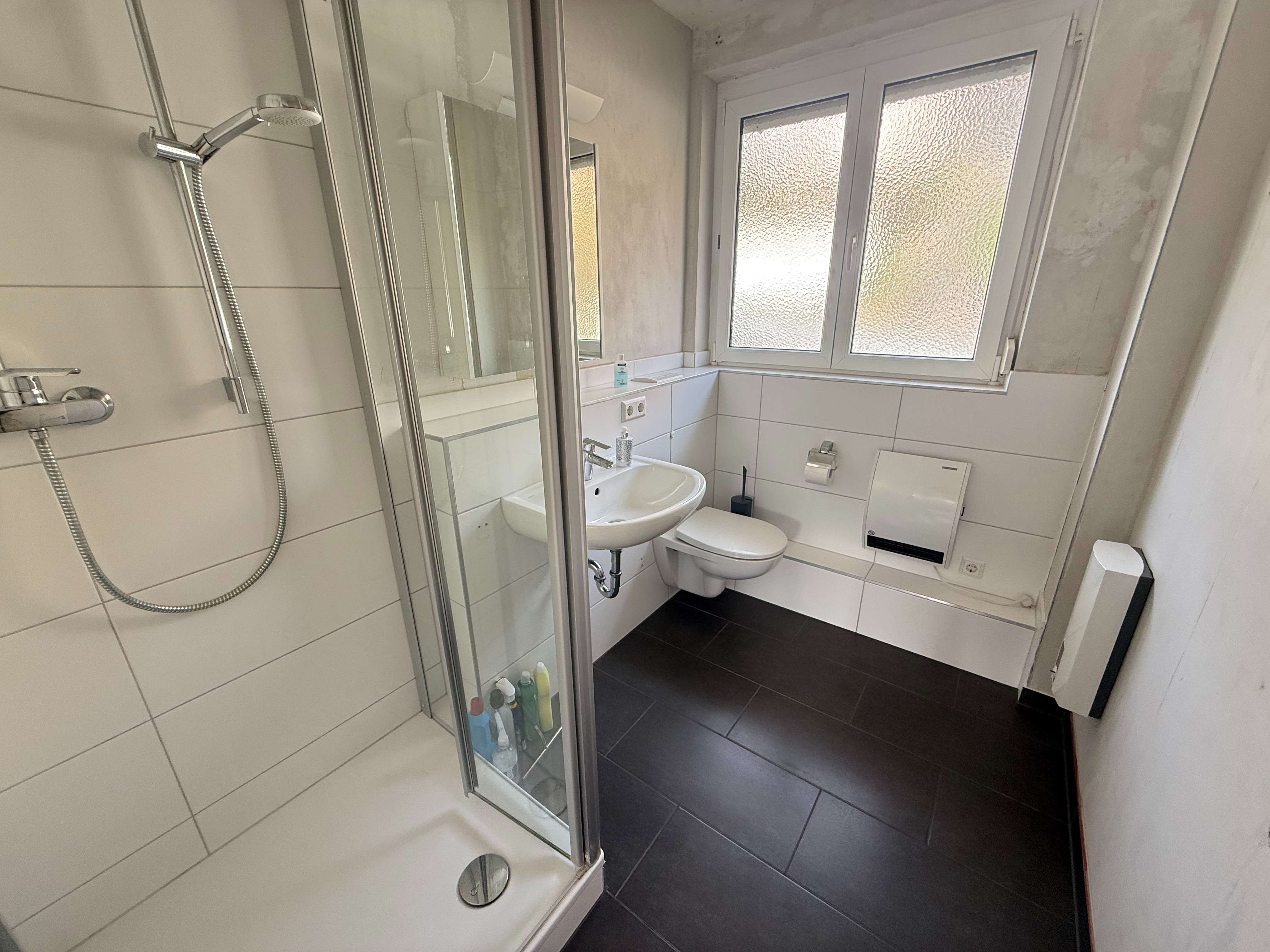 + 3-Zi.-Wohnung mit 72 qm Wfl. * 2 Balkone * TL-Bad * Einzelgarage + Top-Lage! +, Stuttgart – Bild 3