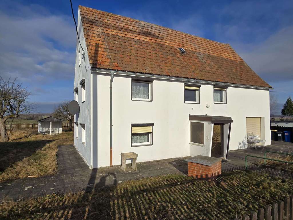 Immobilie in Freiberg - ***Hier können Ihre Kinder toben und es gibt viel Platz für die große Familie und Ihre Hobbys*** - Bild 1