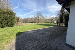 Exklusives freistehendes Traumhaus (236 m²) auf 2.500 m² Grundstück mit herrlichem Naturblick – Die vollständige Adresse der Immobilie erhältst du vom Anbieter., 51429 Moitzfeld, Bergisch Gladbach – Vorschaubild 38