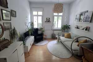 Schöne helle kleine Altbauwohnung im Bergkirchenviertel – Röderstraße X, 65183 Wiesbaden – Vorschaubild 1