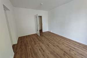 Neu renoviert! Helle 3-Zi. mit Balkon, Wanne & Laminat in ruhiger Lage!  – Würzburger Straße 36 B, 9130 Sonnenberg, Chemnitz – Vorschaubild 14