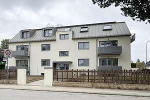 Erstbezug nach Kernsanierung: Großzügige 3-Zimmer-Wohnung mit Balkon in München-Trudering - WE 5 – 81825 Waldtrudering, München – Vorschaubild 1