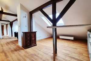 Dachgeschosswohnung mit Loft-Charakter – München – Vorschaubild 4