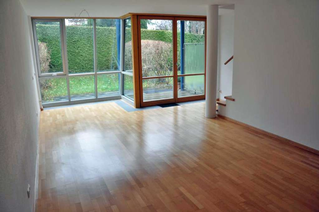 Immobilie in Berg - Modernes Reihenmittelhaus am Starnberger See - Bild 1