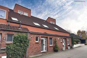 Sofort verfügbar und ideal für die junge Familie - Reihenmittelhaus mit neuer Heizung in Westerstede – Die vollständige Adresse der Immobilie erhältst du vom Anbieter., 26655 Westerstede – Vorschaubild 1