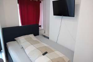 Neuwertige sanierte, stilvolle 1-Zimmer-EG-Wohnung mit EBK und eigenem Eingang in Heidelberg – Christian Bitter Straße 2, 68723 Rohrbach, Heidelberg – Vorschaubild 4