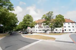 **Sanierte, exklusive 3-Zimmer-Wohnung mit Einbauküche und Balkon** – Fenskestraße 20, 30165 Hannover – Vorschaubild 12