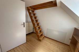 Großzügig geschnittene, lichtdurchflutete Dachgeschosswohnung – Die vollständige Adresse der Immobilie erhältst du vom Anbieter., 66131 Ensheim, Saarbrücken – Vorschaubild 8