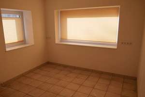 Neuer Preis !
Leben und Arbeiten vereint an einem Ort – Großzügiges 
EFH m. 2 ELW  und 240 m² Hall – Die vollständige Adresse der Immobilie erhältst du vom Anbieter., 25785 Nordhastedt – Vorschaubild 28