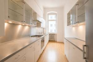 **Solide Kapitalanlage im Berliner Altbau: 4-Zimmer-Wohnung mit 115 m² in Top-Lage nahe Tiergarten** – Die vollständige Adresse der Immobilie erhältst du vom Anbieter., 10785 Tiergarten, Berlin – Vorschaubild 5