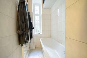 Bezugsfreie 2-Zimmer-Altbauwohnung (65 m²) in Toplage am Lietzensee, Charlottenburg – Die vollständige Adresse der Immobilie erhältst du vom Anbieter., 14057 Charlottenburg, Berlin – Vorschaubild 9