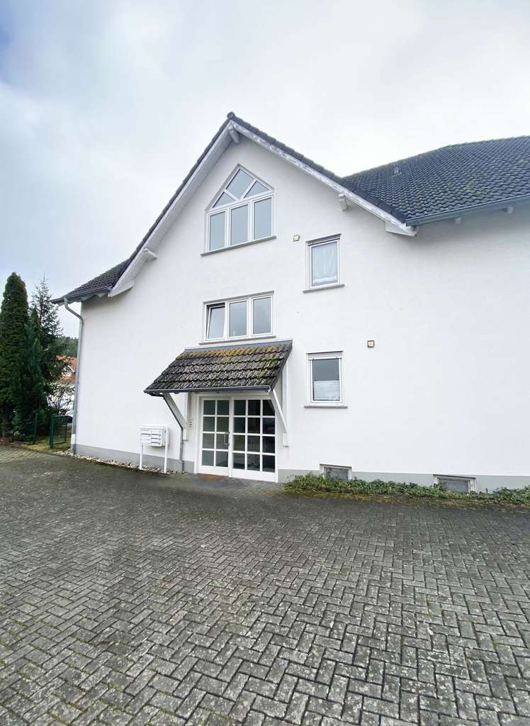 Immobilie in Hargesheim - Gepflegte 3-Zimmer-EG-Wohnung mit Garten in ruhiger Lage – attraktive Kapitalanlage - Bild 1