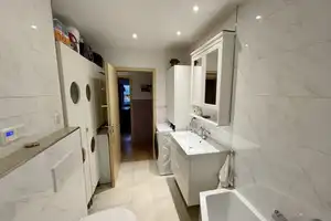 Helle 4-Zimmerwohnung inkl. hochwertiger EBK, Balkon und TG-Stellplatz in Hannover-Hägewiesen! – Hannover – Vorschaubild 5