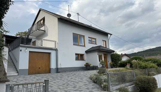 Bild von Freistehendes Einfamilienhaus mit traumhaftem Garten
in Feldrandlage von Waldems-Reichenbach