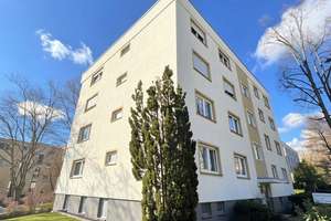 3-Zimmer-Wohnung mit Balkon und Stellplatz – solide Kapitalanlage in Wiesbaden