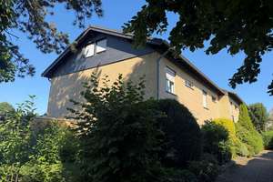 Großes Einfamilienhaus mit herrlichem Garten in Krefeld-Fischeln sucht Familienanschluss! – Die vollständige Adresse der Immobilie erhältst du vom Anbieter., 47807 Fischeln, Krefeld – Vorschaubild 2