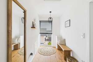 Ihr Rückzugsort im Grünen – Architektur, Komfort und Ruhe perfekt vereint – Die vollständige Adresse der Immobilie erhältst du vom Anbieter., 84183 Niederviehbach – Vorschaubild 12