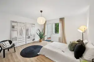 EINZIEHEN UND WOHLFÜHLEN - GROSSZÜGIGES REIHENMITTELHAUS MIT GARAGE – Bielefeld – Vorschaubild 8