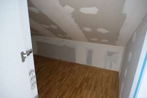 Große Doppelhaushälfte in Hofreite Erstbez 2015,  2 Bäder,  G-WC,  2 Terrassen, Garage, freigestellt – Die vollständige Adresse der Immobilie erhältst du vom Anbieter., 65205 Erbenheim, Wiesbaden – Vorschaubild 12