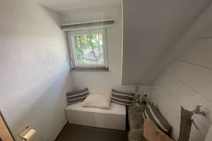 EFH kernsaniert mit PV-Anlage und Neubau mit 3 Garagen in sonniger zentrumsnaher Lage von Siegen – Die vollständige Adresse der Immobilie erhältst du vom Anbieter., 57072 Siegen, Siegen – Vorschaubild 8
