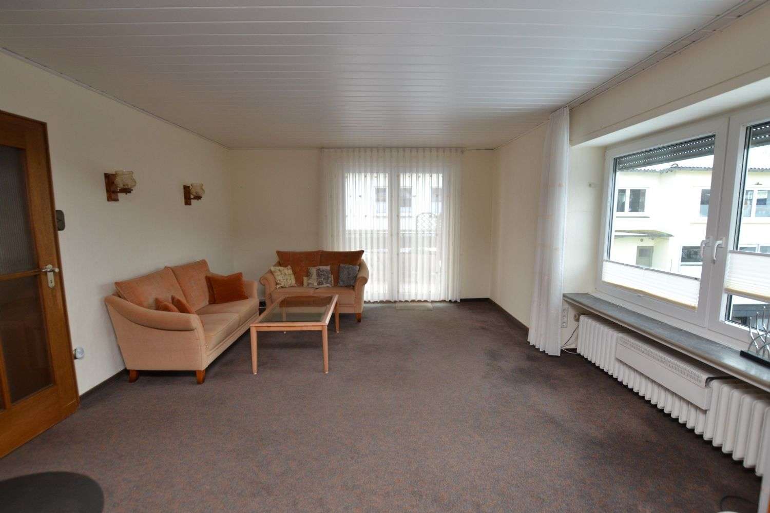 Immobilie in Eschershausen - Zweifamilienhaus in 37632 Eschershausen mit Möglichkeit zur Mischnutzung Wohnen/Büro/Praxis! - Bild 6