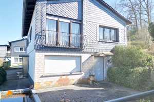 Einfamilienhaus mit drei Garagen und großem Grundstück in Gummersbach-Berghausen – Oberbergischer Kreis – Vorschaubild 4