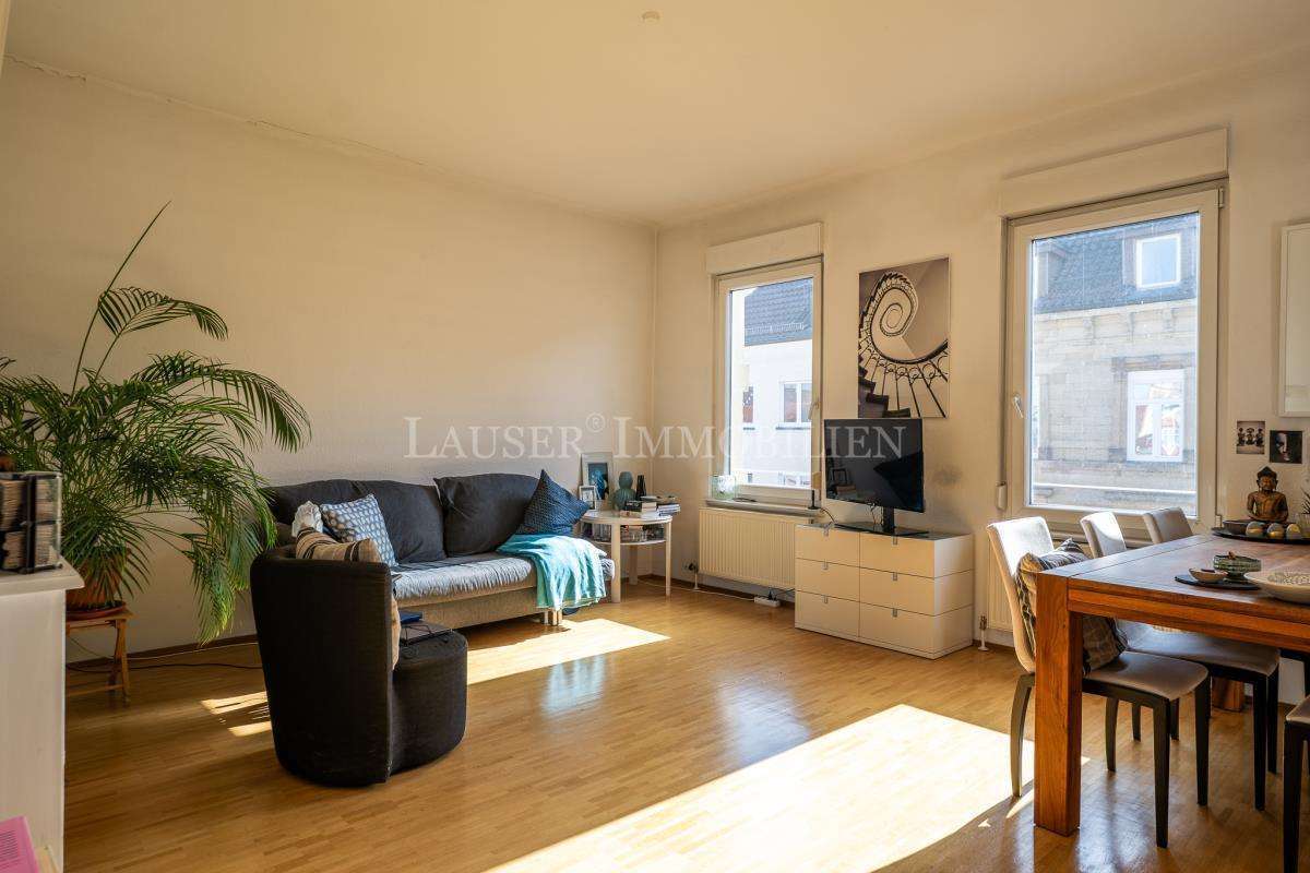 Schöne Drei-Zimmer-Wohnung mit Balkon im Stuttgarter Westen - Foto 1